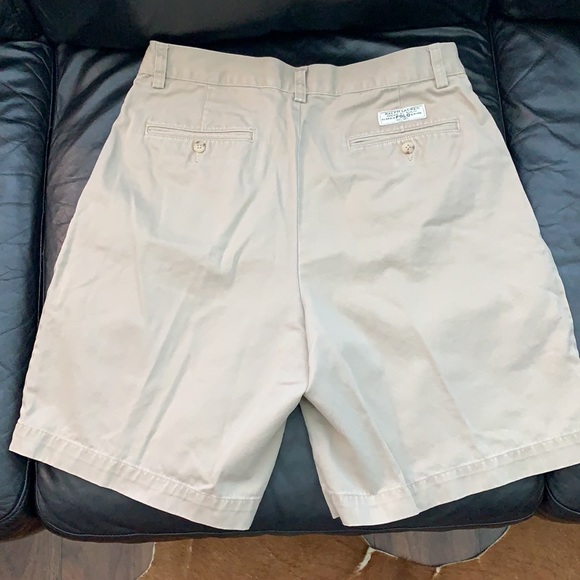 Polo khaki shorts, size 32 - Picture 2 of 3
